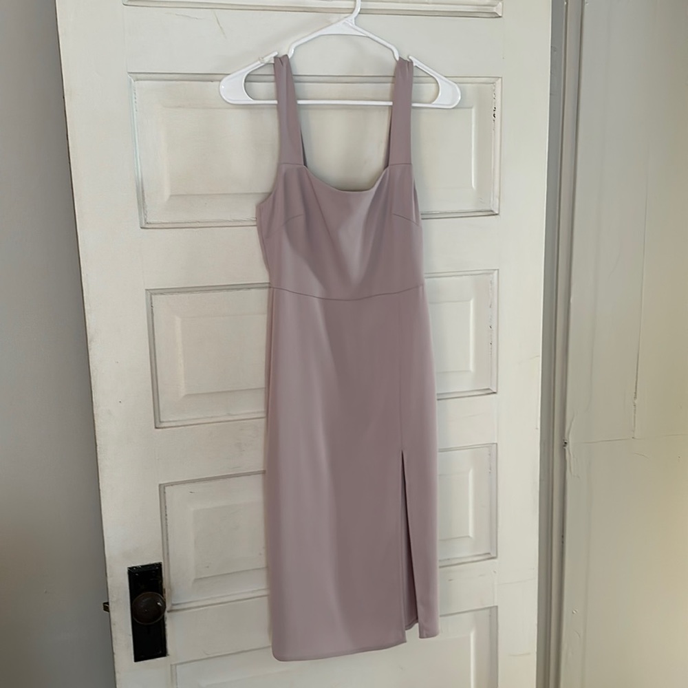 NWOT Aritzia Babaton 90’s Dress